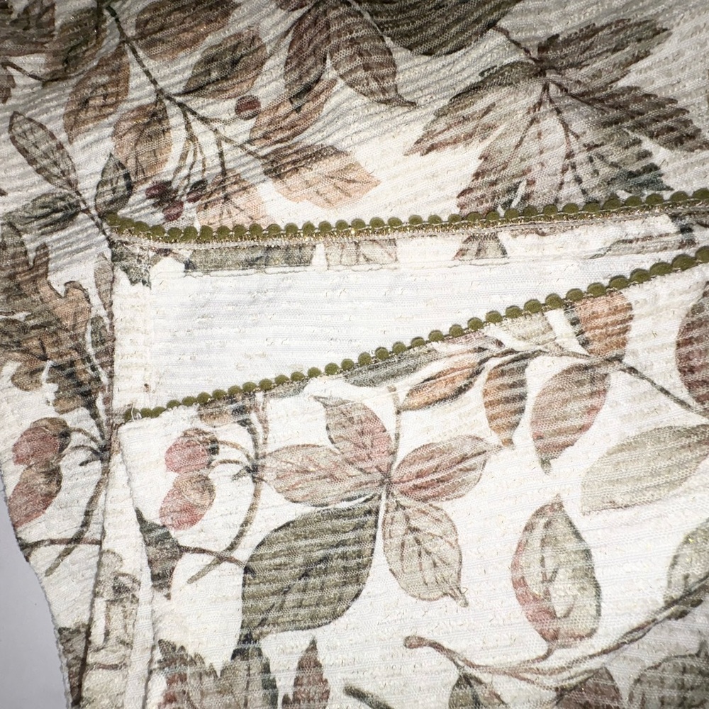 Rachel Zoe Table Runner Leaf Print 16” x 90” - Picture 6 of 12